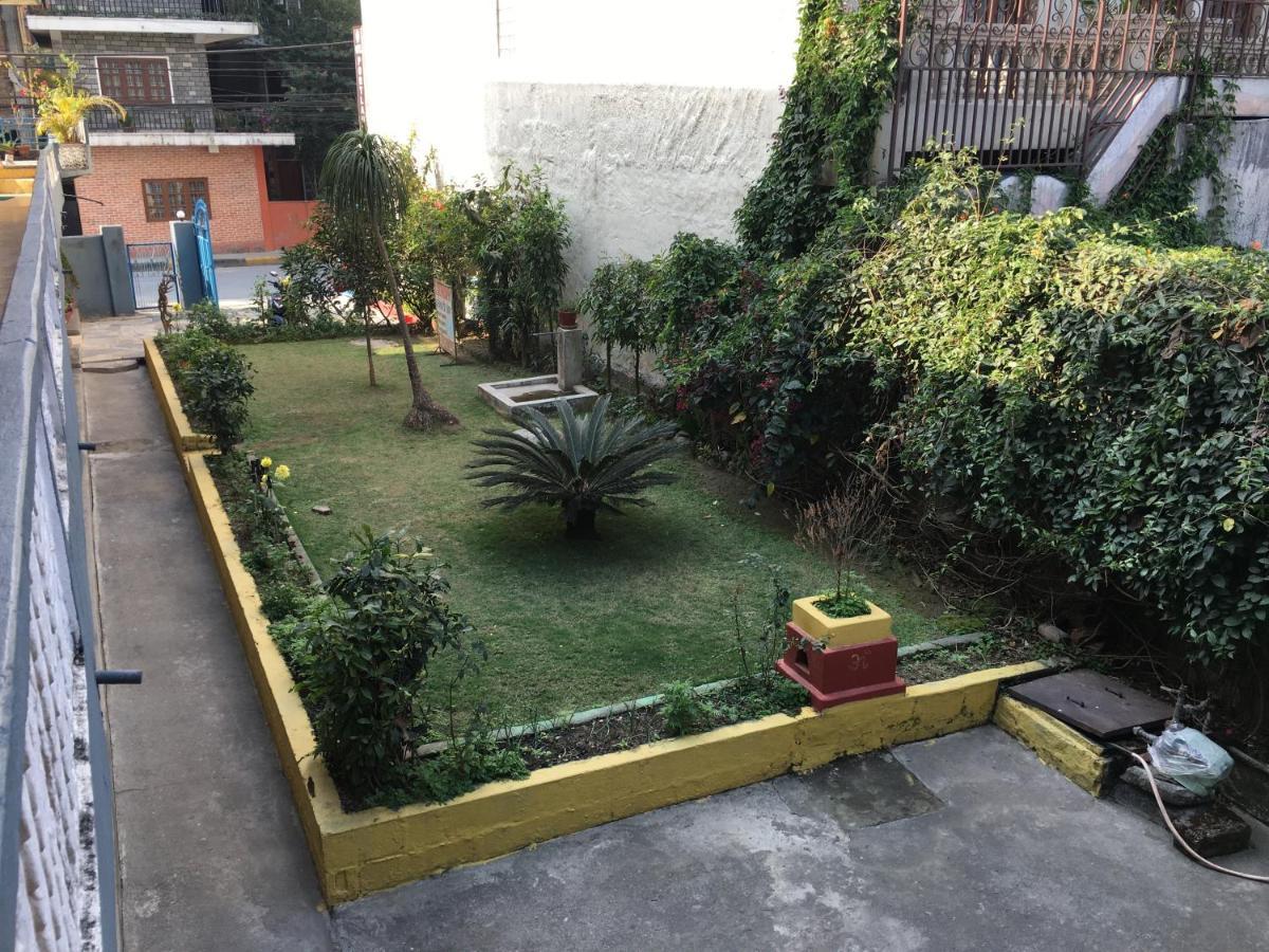 Pushpa Guest House Pokhara Exterior foto